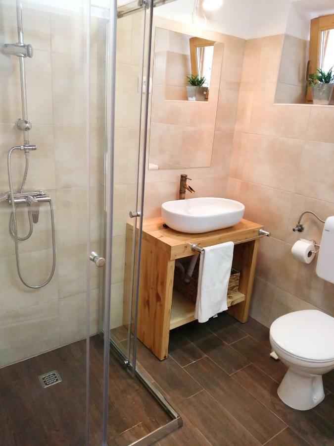 Apartment Cernesa ราชานาส ภายนอก รูปภาพ