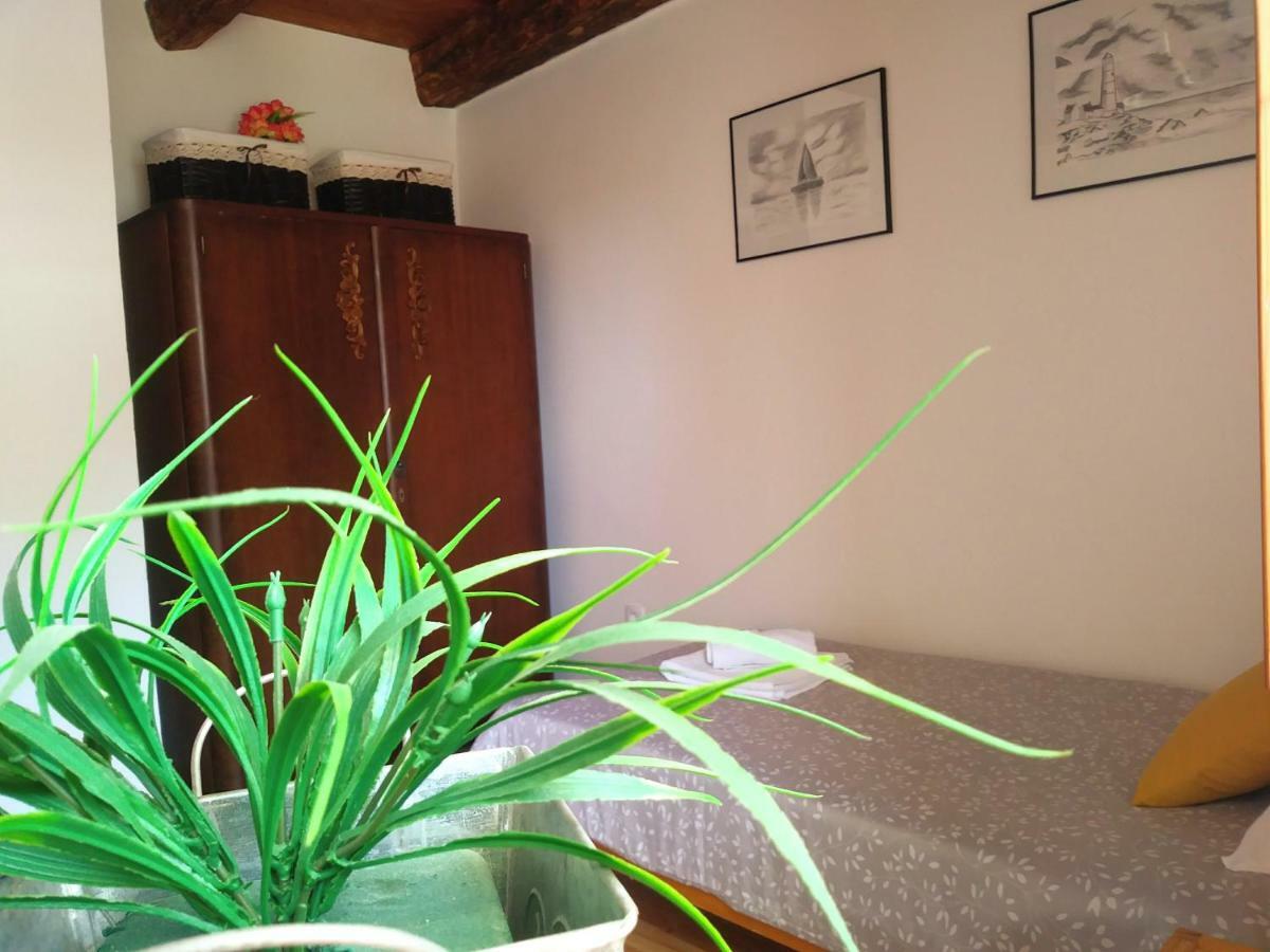 Apartment Cernesa ราชานาส ภายนอก รูปภาพ